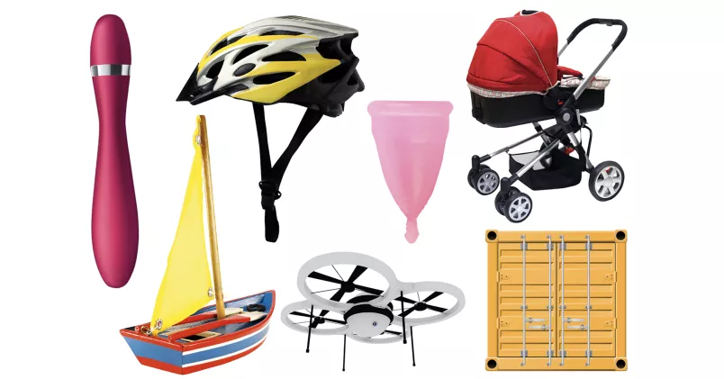 Kollage med massagestav, leksaksbåt, cykelhjälm, drönare, menskopp, barnvagn och en container.