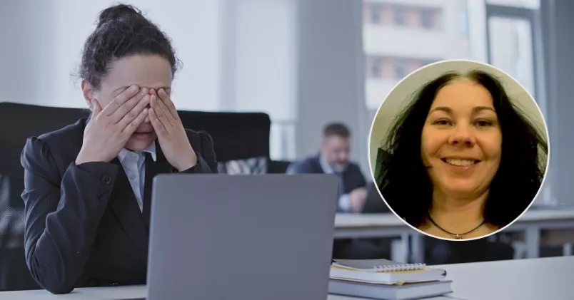 Till vänster en kvinna med huvudet i händerna, till höger Lena Björk.