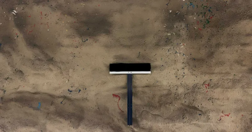 Bild på vägg i Stockholms tunnelbana