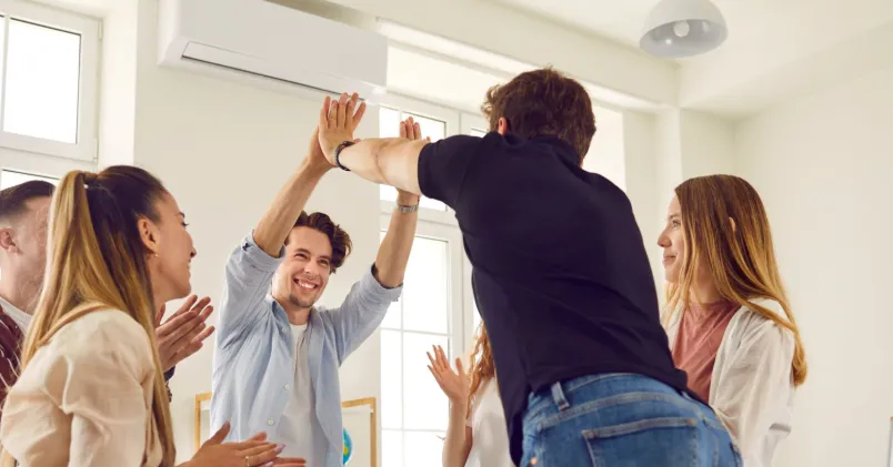 Personer i ett klassrum Personer i ett klassrum
