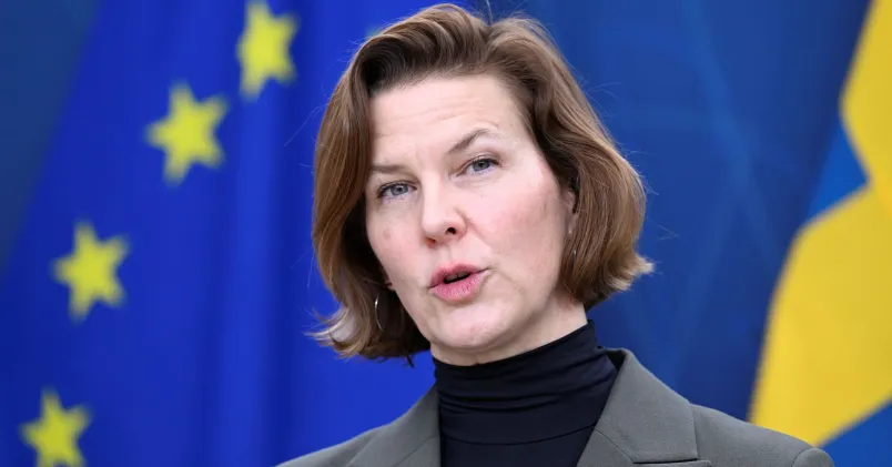 Jämställdhetsminister Nina Larsson