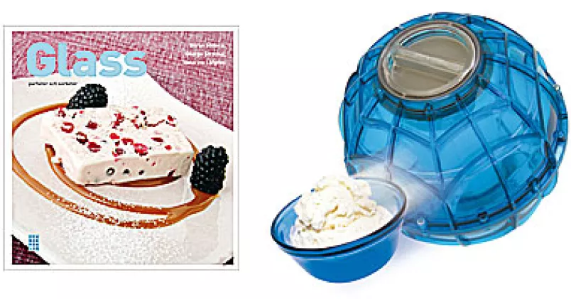 Vinster boken Glass och glassboll