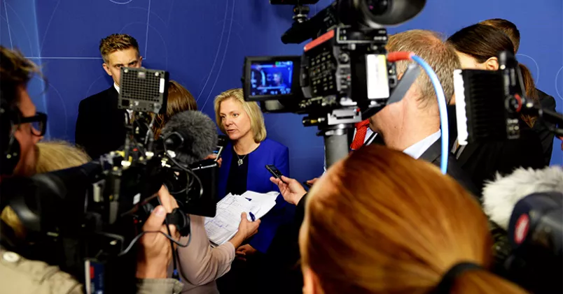 Finansminister Magdalena Andersson presenterar höstens budgetproposition för 2016 vid en pressträff i Rosenbad. 