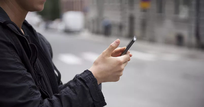 Nu kan medlemmar i det finska fackförbundet Pro få jobberbjudanden direkt i mobilen. Izabelle Nordfjell/TT