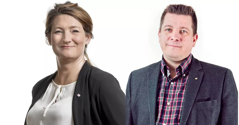 Till vänster, Handelsanställdas förbundsordförande Susanna Gideonsson; till höger Veli-Pekka Säikkälä, avtalssekreterare för IF Metall. Till vänster Susanna Gideonsson, till höger Veli-Pekka Säikkälä.