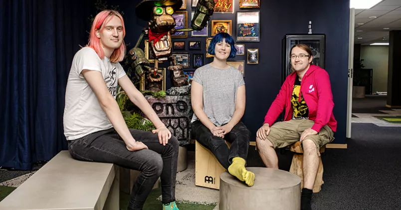 Ossian Borén, Alexandra Dahlberg och Johan Frölander i den nybildade Unionenklubben på spelbolaget Zoink. Emelie Asplund