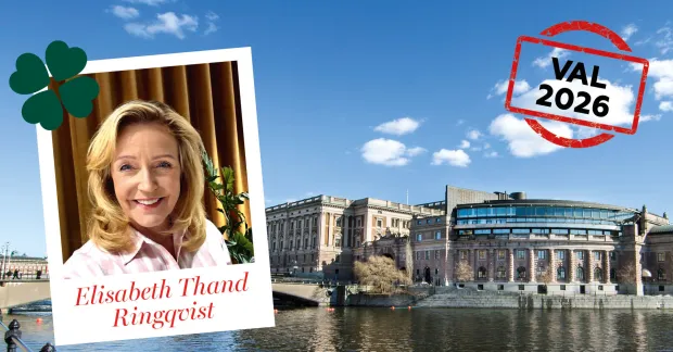 Grafisk valbild med Centerpartiets gröna fyrklöver, ett porträttfoto med texten “Elisabeth Thand Ringqvist”, riksdagshuset i bakgrunden och en röd stämpel med texten “Val 2026”.